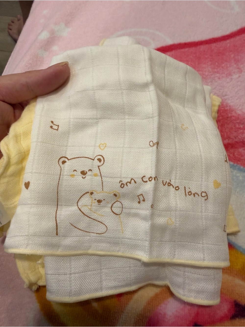 Soft Bear Print Muslin Baby Washcloths - Yellow Trim